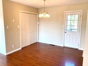 3425 Foxrun Ln in Clarksville, TN - Building Photo - Building Photo