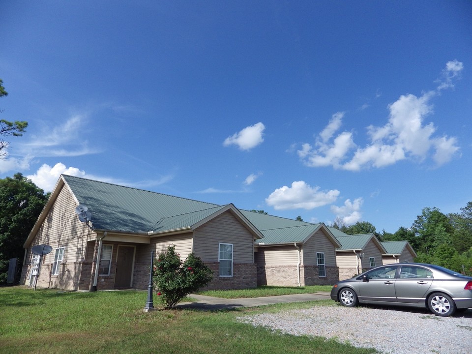 223-229 Brelands Overlook Dr in Starkville, MS - Building Photo