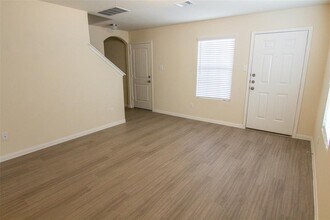 952 Park Ridge Ct in La Marque, TX - Building Photo - Building Photo