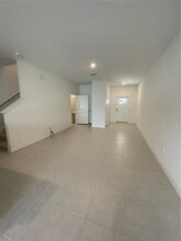 10175 Trumpet Honeysuckle Wy in San Antonio, FL - Building Photo - Building Photo