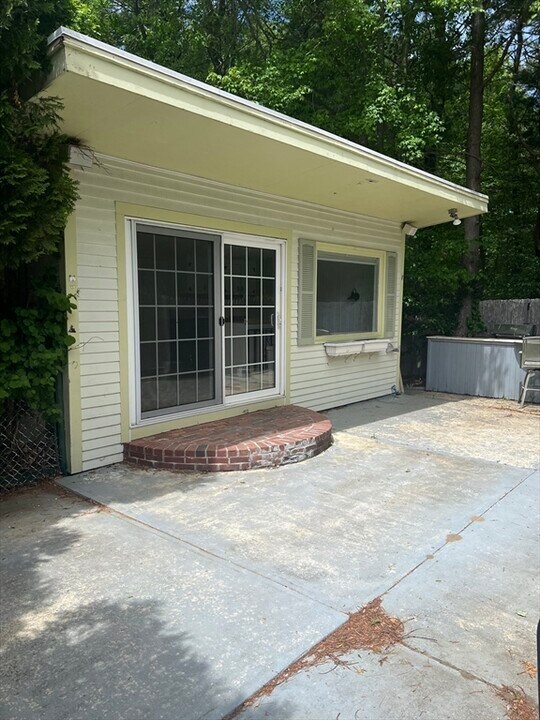 66 Earldor Cir in Marshfield, MA - Building Photo