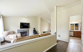 7522 64th Ave W, Unit 7522 in Lakewood, WA - Foto de edificio - Building Photo