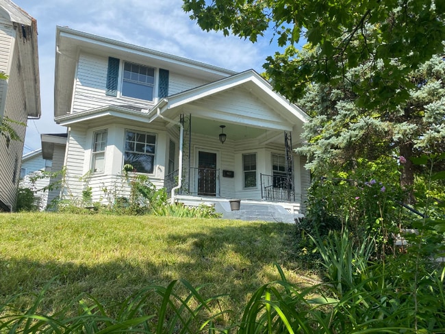 property at 127 Iroquois Ave