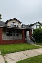 4625 Chalmers St in Detroit, MI - Building Photo