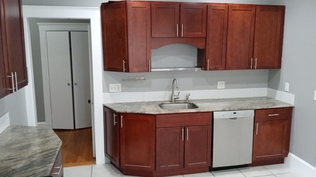27 Pasadena Rd, Unit 1 in Boston, MA - Building Photo