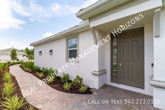 16218 San Donato Pl in Lakewood Ranch, FL - Building Photo - Building Photo