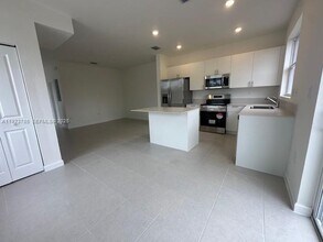 15531 SW 276th St in Miami, FL - Building Photo - Building Photo