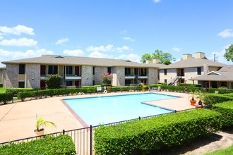 Beamer Place Apartments in Houston, TX - Building Photo - Interior Photo