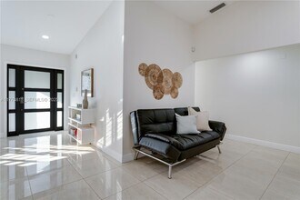 14517 SW 98th Terrace in Miami, FL - Building Photo - Building Photo