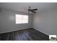 2102 Hunt Dr in Killeen, TX - Building Photo - Building Photo