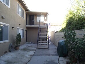 231 Grand Ave, Unit 5 in Long Beach, CA - Building Photo - Building Photo