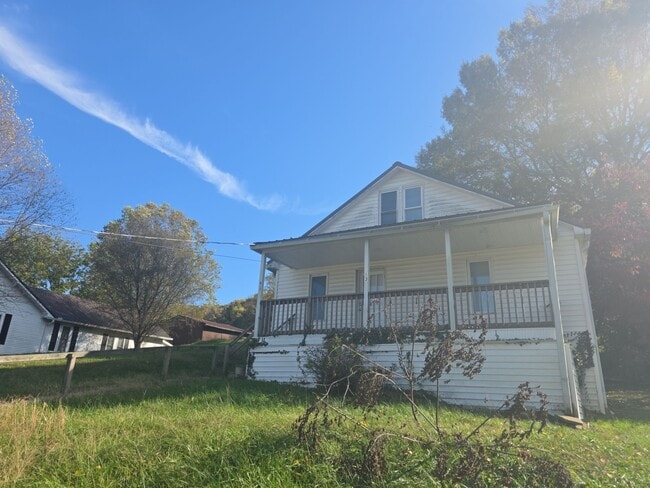 property at 613 Evans St