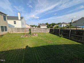 7528 Argent Valley Dr in Raleigh, NC - Building Photo - Building Photo