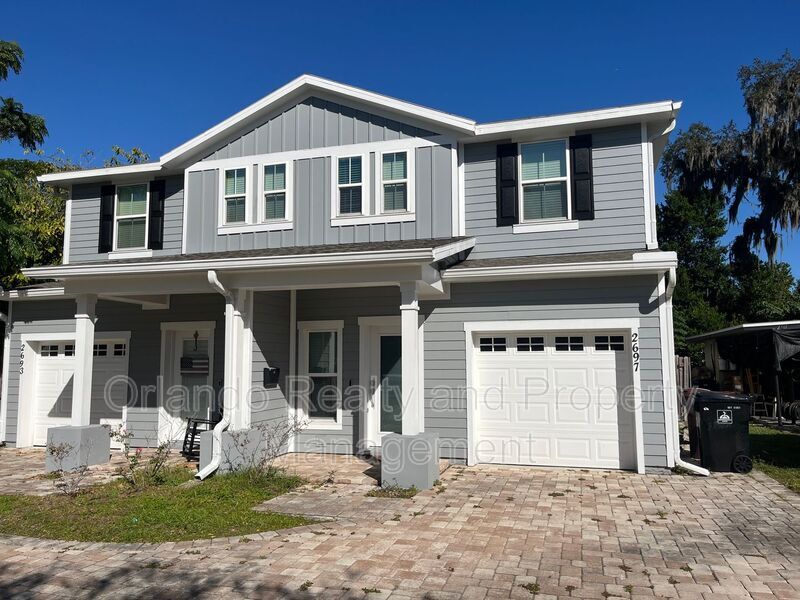 2697 E Washington St in Orlando, FL - Building Photo
