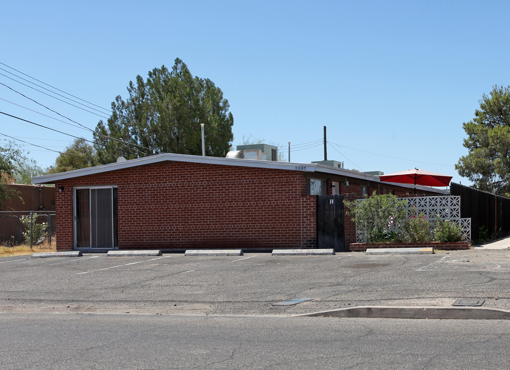 3442 E Blacklidge in Tucson, AZ - Building Photo