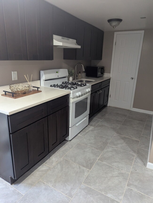 25915 148th Dr, Unit Lower level