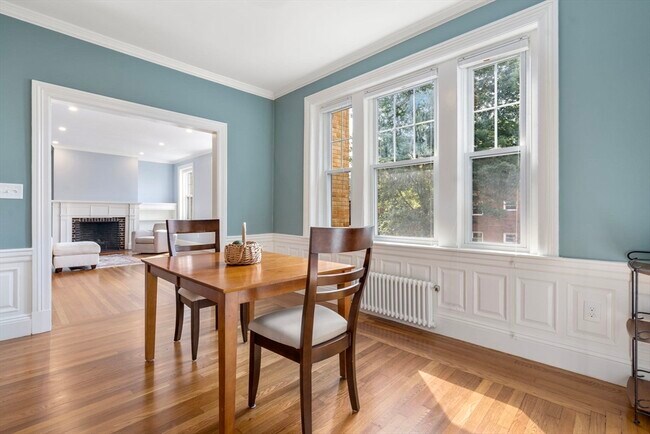 132 Sewall Ave, Unit C in Brookline, MA - Building Photo - Building Photo