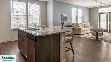 1544 Madison Ave in Memphis, TN - Building Photo - Building Photo