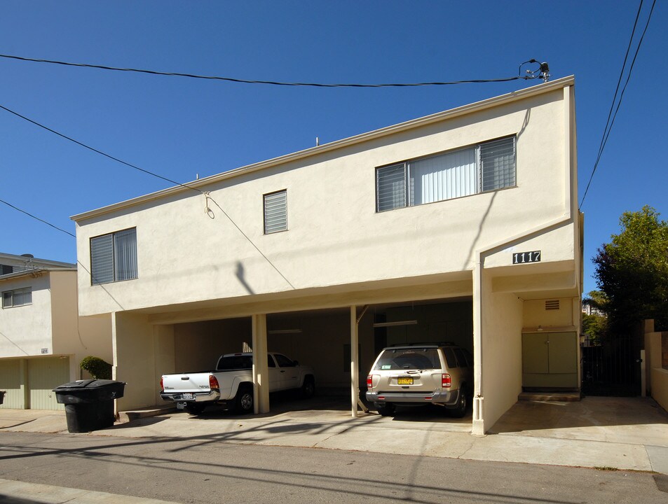 1117 10th St in Santa Monica, CA - Building Photo