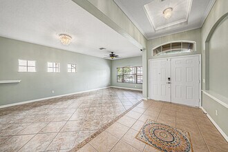 1843 Mira Lago Cir in Ruskin, FL - Building Photo - Building Photo