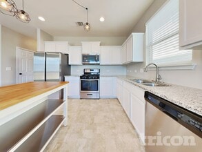 184 Vestral Rd in Hays, TX - Foto de edificio - Building Photo