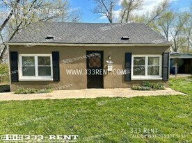 503 E 92nd Terrace in Kansas City, MO - Building Photo