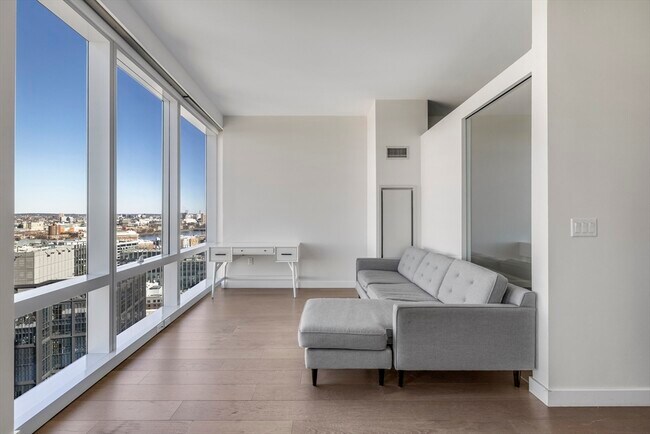 188 Brookline Ave, Unit 27G in Boston, MA - Building Photo - Building Photo