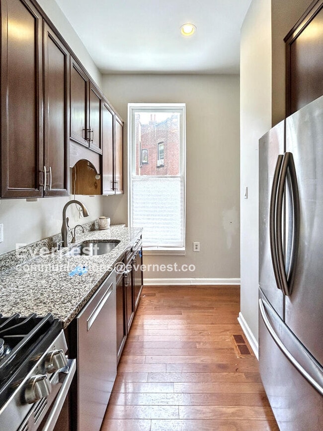 1806 Rutger St in St. Louis, MO - Building Photo - Building Photo