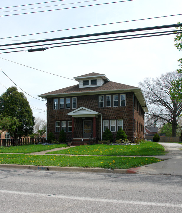 2245 4th St in Cuyahoga Falls, OH - Building Photo