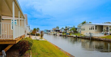 248 Philadelphia Blvd in Palm Harbor, FL - Building Photo - Building Photo