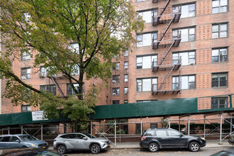 25 Indian Rd in New York, NY - Building Photo - Building Photo