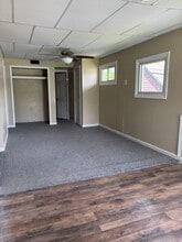 165 McKim Way in Ellwood City, PA - Building Photo - Building Photo