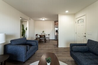 Echo in San Bernardino, CA - Foto de edificio - Interior Photo