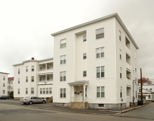 335 Dubuque St in Manchester, NH - Foto de edificio - Building Photo