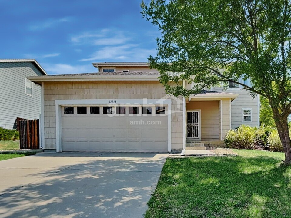 13938 Ivy St in Thornton, CO - Building Photo
