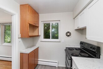 3525 Linwood Ave in Cincinnati, OH - Building Photo - Building Photo