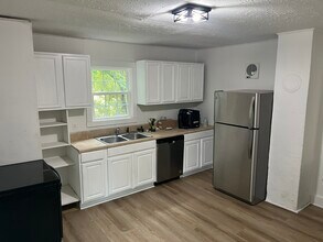105 Ridge St in Brookneal, VA - Building Photo - Building Photo