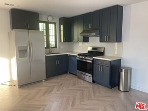 7320 9th Ave-Unit -1 in Los Angeles, CA - Building Photo - Building Photo