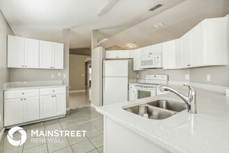 636 Regency Way in Kissimmee, FL - Building Photo - Building Photo