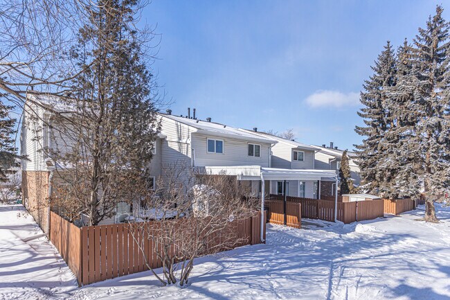 6602-7810 36A Av NW in Edmonton, AB - Building Photo - Building Photo