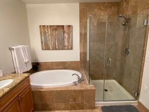 2260 Village Walk Dr in Henderson, NV - Building Photo - Building Photo