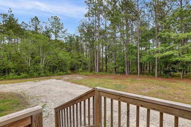 233 Old Folkstone Rd in Holly Ridge, NC - Building Photo - Building Photo