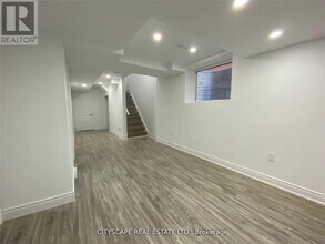 20 Pentonville Rd in Brampton, ON - Building Photo - Building Photo