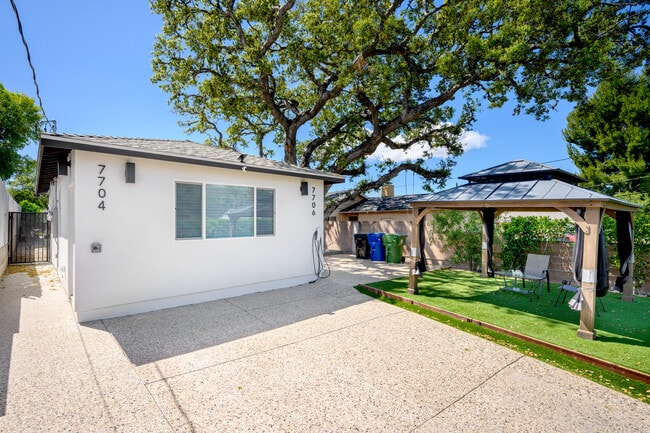 7706 Kyle St in Tujunga, CA - Building Photo - Building Photo