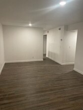 807 S Morrison Ave-Unit -D in Collinsville, IL - Building Photo - Building Photo