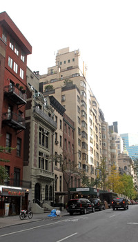 25 W 54th St in New York, NY - Foto de edificio - Building Photo