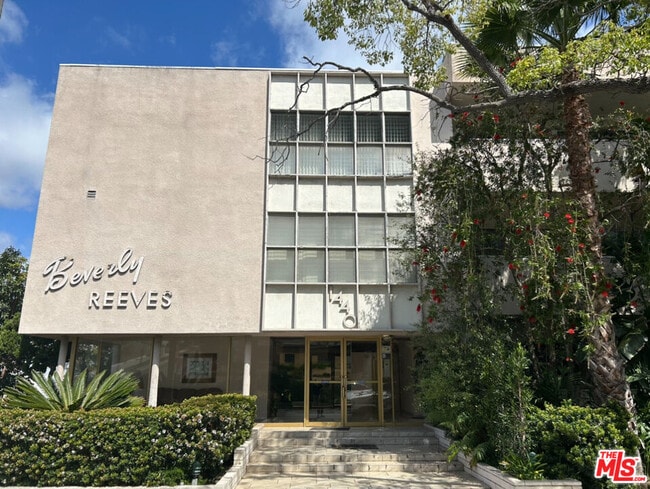 property at 1440 Reeves St
