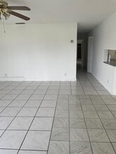 810 SW 73rd Ave in North Lauderdale, FL - Building Photo - Building Photo