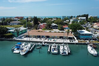 2307 Bay Blvd in Indian Rocks Beach, FL - Building Photo - Primary Photo