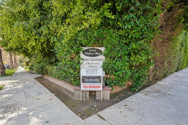 9000 Clifton Wy, Unit 6 in Beverly Hills, CA - Foto de edificio - Building Photo